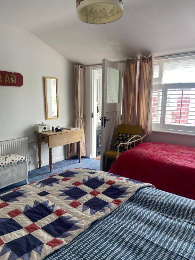 Barrow Harbour Studio Apartment Трали Экстерьер фото
